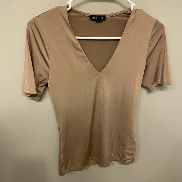 Express Women’s Super Soft Tan Layering Top, Body Contour - Picture 1 of 3